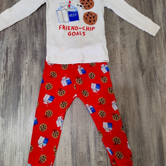 Old Navy Cookies and Milk Pajama Set - Picture 2 of 7